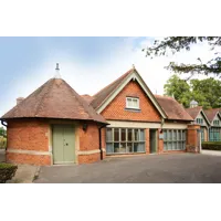 Dr Cassie & Associates logo